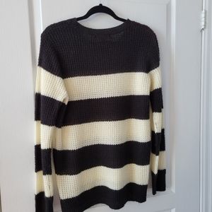JOE FRESH BLACK & WHITE STRIPE SWEATER SIZE L